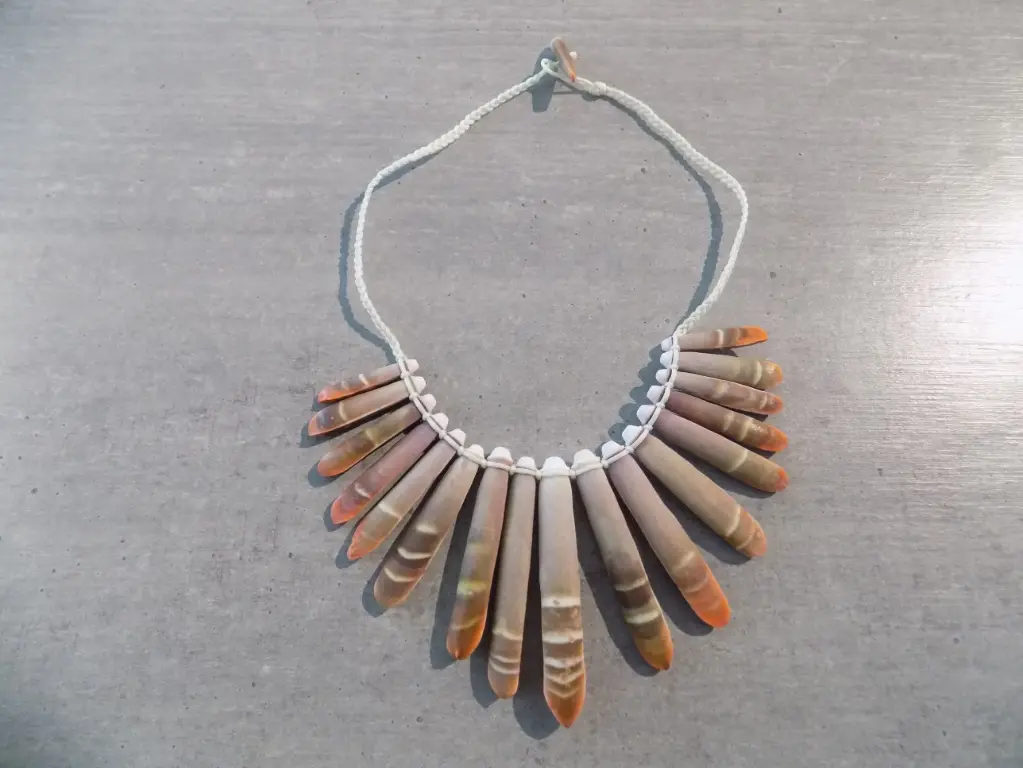 Artisanat - collier oursins rayon 