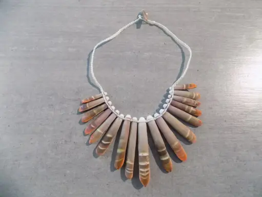 Artisanat - collier oursins rayon 