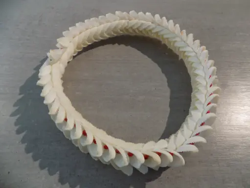 Artisanat - Couronne coquilles blanches